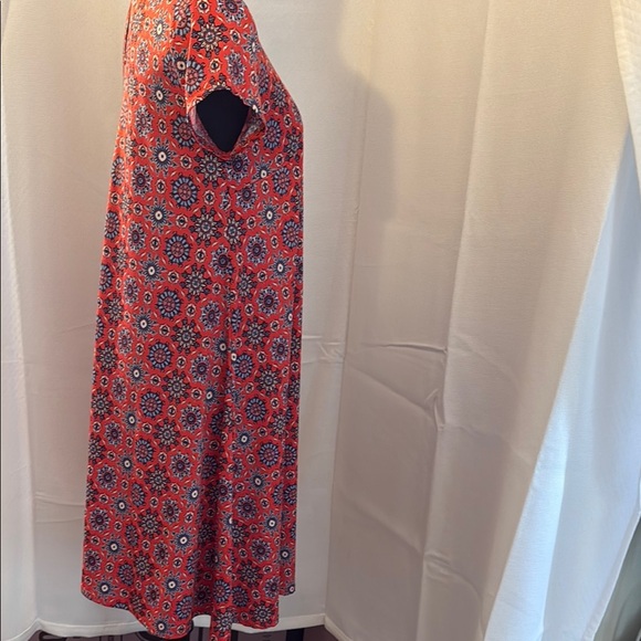 Maternity Stretch material Floral Red Patterned Dress. Size M - Picture 4 of 7